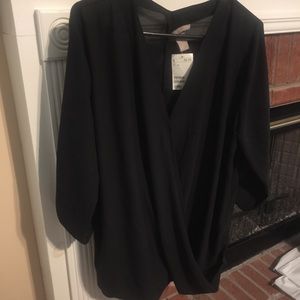 H & M top-NWT ⬇️Temp mark down